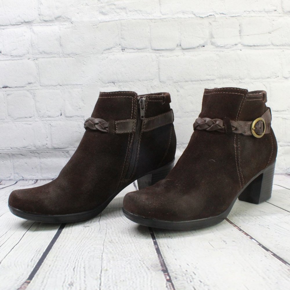 Clarks Brown Suede Braided Strap Side Zip Ankle Booties Size 9 M - Picture 2 of 9